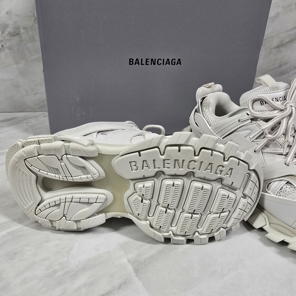 Balenciaga Track Sneakers - Picture 9 of 11